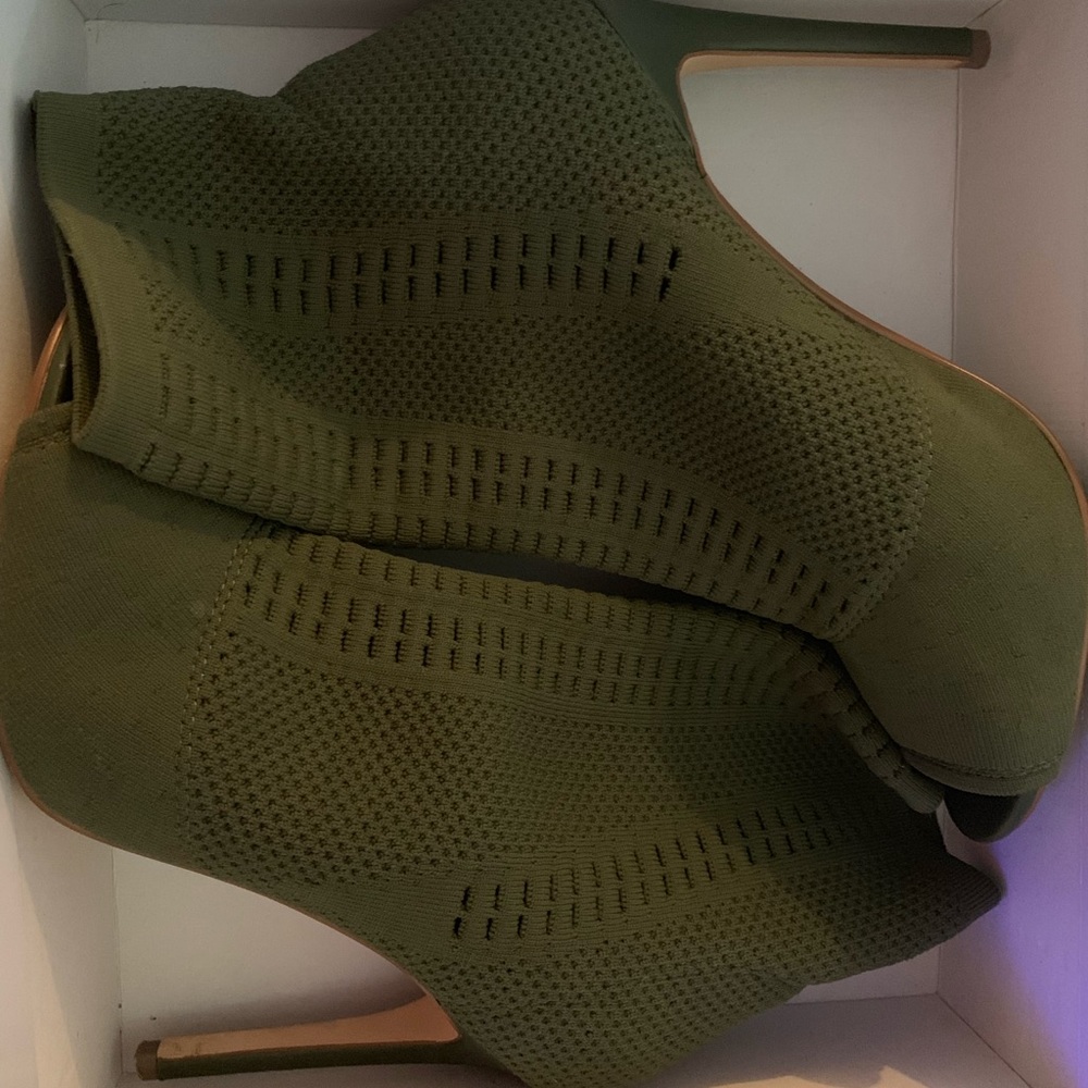 Candid Olive Fabric Heels